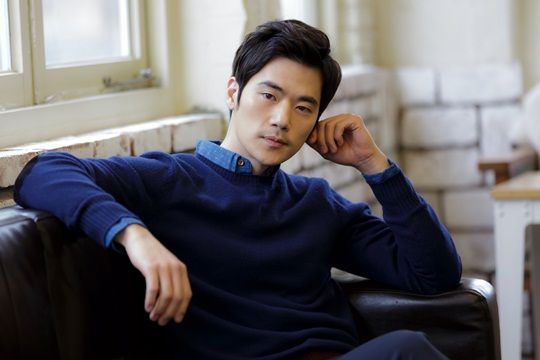 goldencross金康宇拍戏越来越有趣