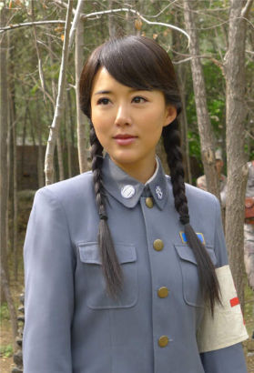 铁血刀锋女神颜丹晨被赞幸运星