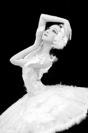 邱思婷携手克莱德曼演绎"足尖上的情人"