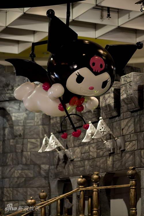 资料hellokitty黑色城堡图片介绍可罗米