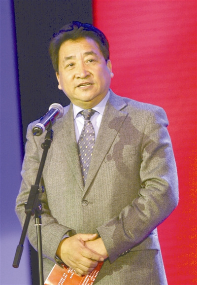 曲艺人歌颂道德模范将走进社区学校传播真善美