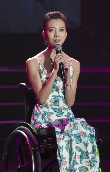 刘岩化身梦想大使现身星光公益大会