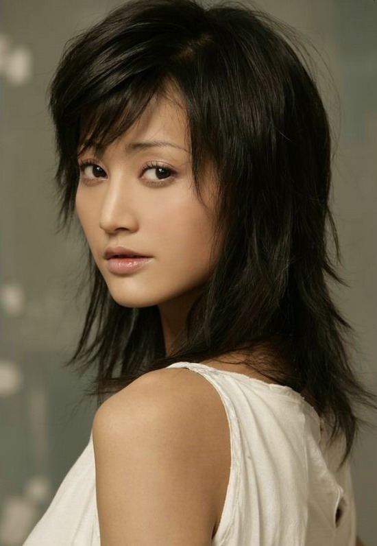 张歆艺转战大银幕 《游龙戏凤》表演获好评