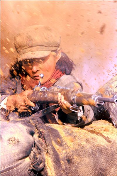 3月12日即将在全国上映的战争电影《惊沙》讲述了红军西路军战士在衣