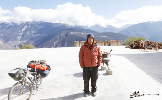 电影《转山》专题 > 正文  新浪娱乐讯 2011年青春旅行大片《转山》