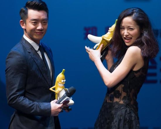 《有种爱》首映 江一燕被催婚郑恺躺枪