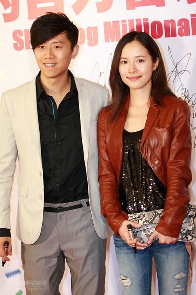 江一燕和她老公照片图片