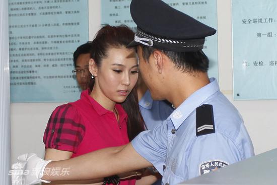 组图:马琳离婚案开庭 张宁益盼其回心转意_影音娱乐_新浪网