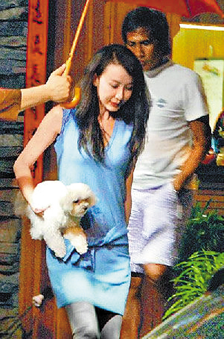 齐秦与萧蔷甜蜜进晚餐 被传私下求婚(图)