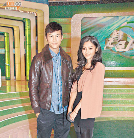 陈伟霆(左),诗雅(右)