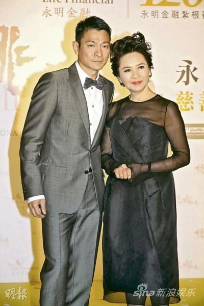 刘德华与叶德娴合演的《桃姐》在内地首映收1300万元人民币,实在可喜