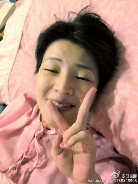 台女星徐可早产生子ben微博晒产后照