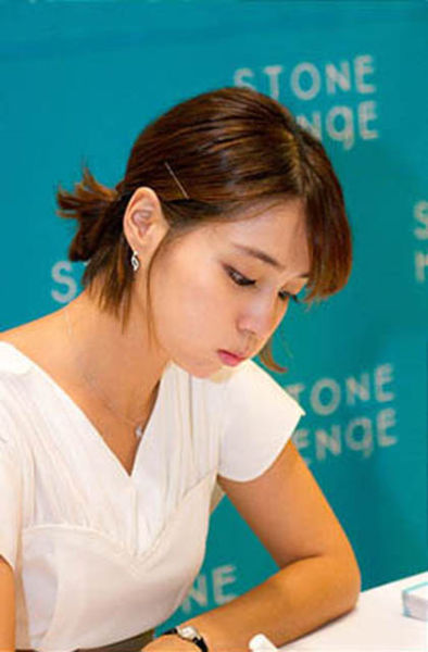 韩星李珉廷晒粉丝签名会现场照(图)