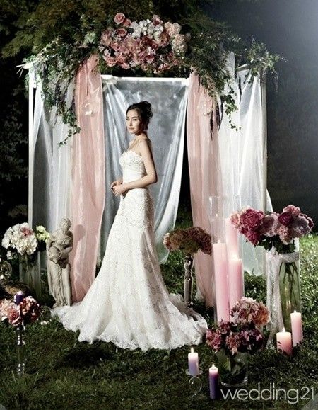 组图韩星孔贤珠拍摄婚纱写真变身优雅新娘