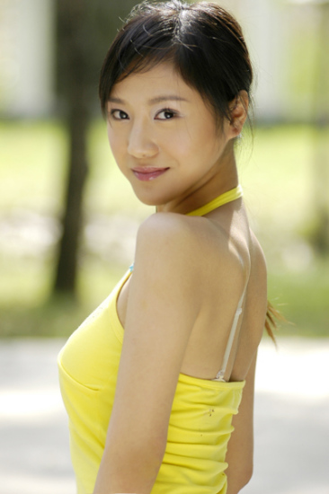 美丽川妹子瞿麟曼引爆网络势压凤姐图