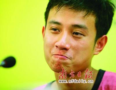 就开始认识了文章,或者说还叫不上他的名字,只知道这个大男孩叫"向南"