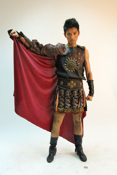 张峻宁亮相舞林大会 野性霸气尽显男人魅力