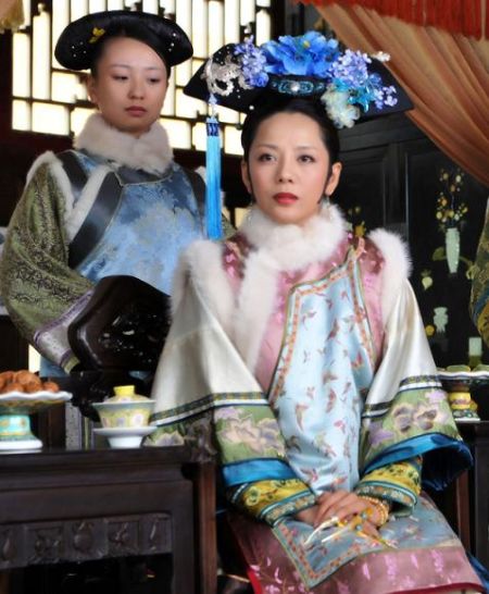 杨梓嫣《甄嬛传》端庄华贵 新剧造型自嘲接地气