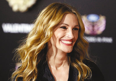 女星朱莉亚罗伯兹(julia roberts)在洛杉矶时间12月7日,与丈夫daniel