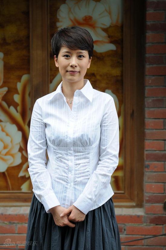 资料图片电视剧鲜花朵朵精彩剧照36