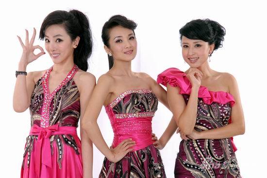 资料图片:央视《欢乐英雄》美女主持团(2)