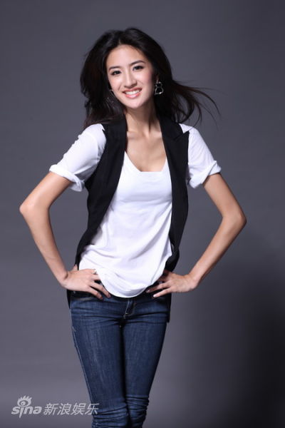 资料图片上影英皇签约艺人杨凯琳4