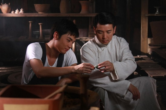 霍政谚二度携手保剑锋演绎戏里戏外兄弟情图