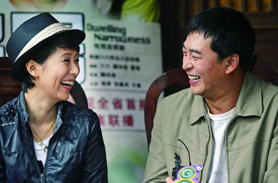 蜗居热播主演海清张嘉译感叹房价图