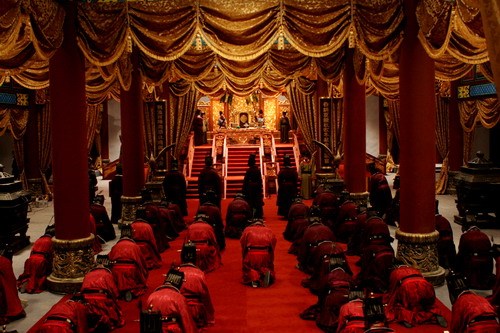 杨子版宋徽宗接受群臣朝拜