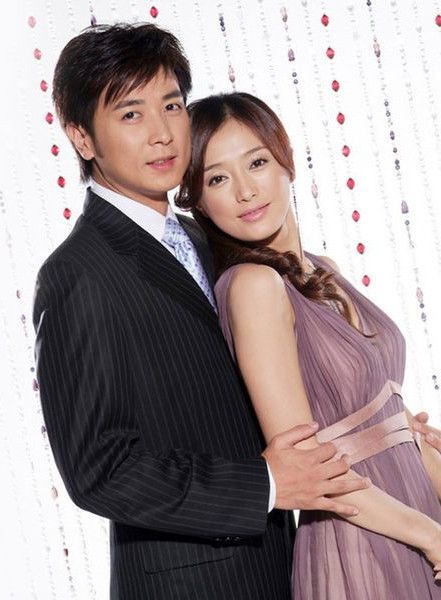 保剑锋和秦岚杨洋和李沁新浪娱乐讯 1月19日,"2011年首届老年春节联欢