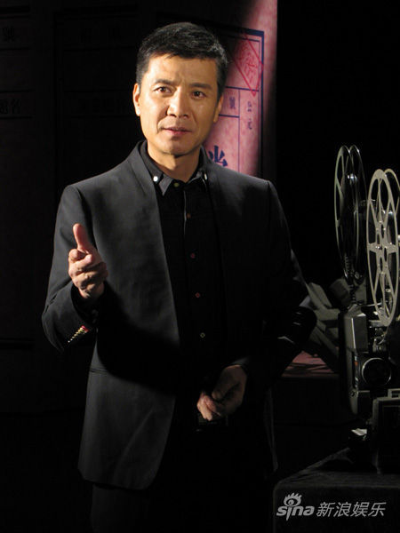 刘之冰加盟《档案》栏目 讲述历史心绪难平_影音娱乐_新浪网