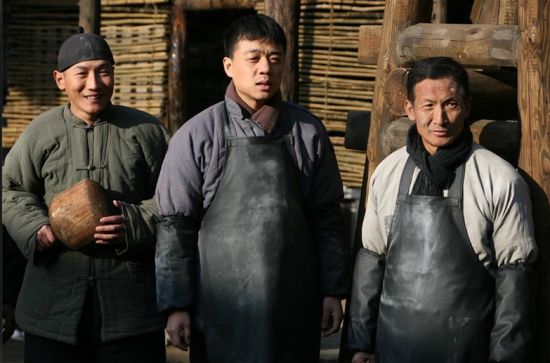 《玉魂》沈阳热拍 周璞颠覆形象出演雕玉高手