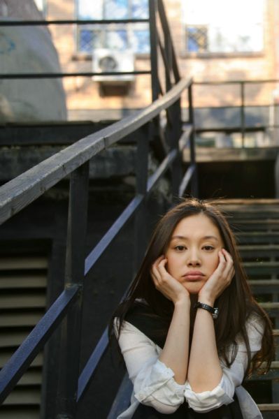 《棋逢对手》热拍 王子文演绎野蛮女友