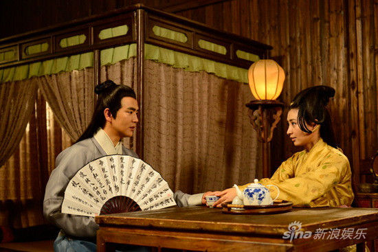 花满楼论坛深度解析,探寻垂直社区的内容生态与用户黏性密码