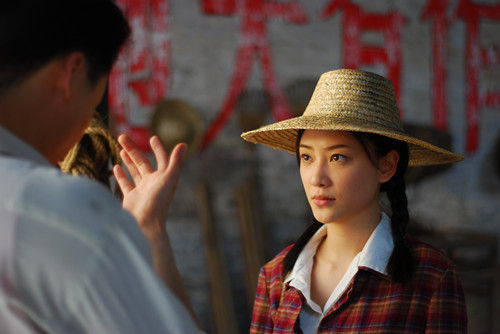 日前,由李亚鹏,应采儿[微博],高虎[微博]等主演的电视剧《纯真的年代