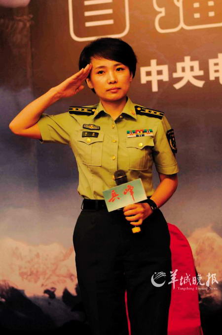 导演刘岩洒泪:拍《兵峰》大家都在玩命(组图)