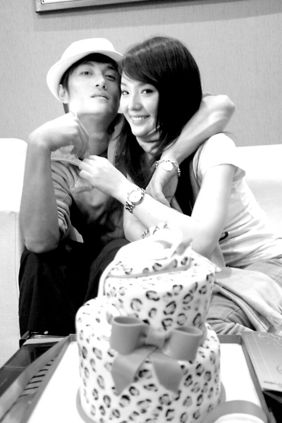 力帆队长王锴追到本土麻辣明星黄诗丹