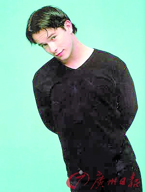 本报讯 据报道,爱尔兰偶像团体"男孩地带"(boyzone)主唱之一的史蒂芬