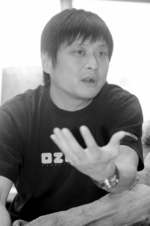 导演张杨：一个人的“喝彩”_影音娱乐_新浪网