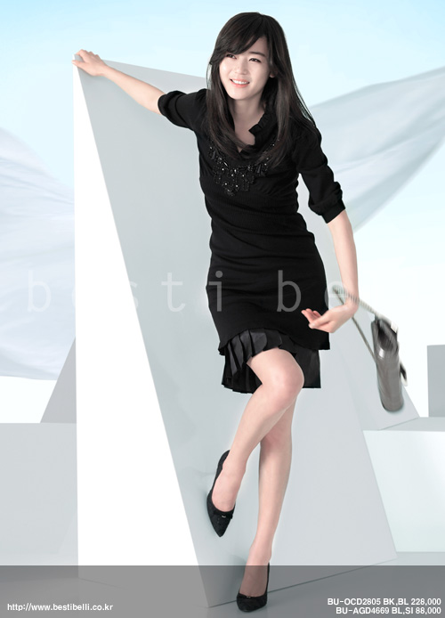 图文:全智贤诠释08职场风尚--黑装优雅