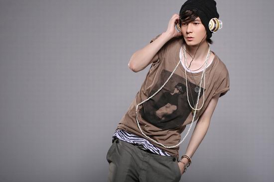 君君为你点歌首播款款深情感动今秋图