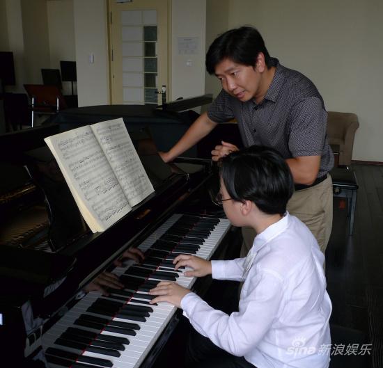 夏小汤携手韩闻放压轴"打开艺术之门"艺术节