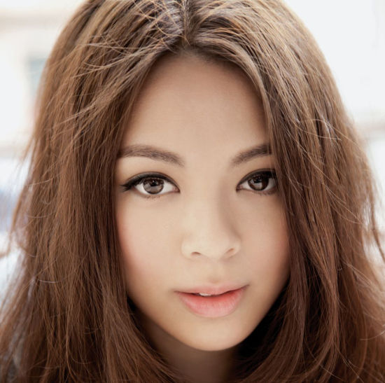 juicygirl新浪娱乐讯 香港a-music唱片公司旗下女歌手jw推出全新国语