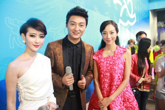 多亮献唱《青春之城》 亮相青奥会闭幕式