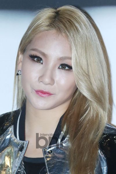 2ne1成员cl将独自出席颁奖礼 搭档diplo