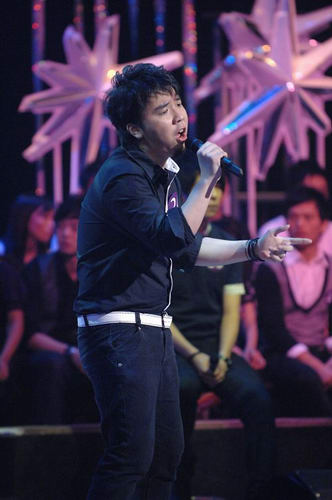 图文:金钟大赛港澳台展演选拔赛-陈康健