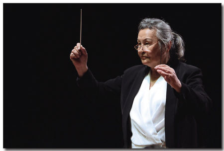 指挥郑小瑛悼楼乾贵普及中国歌剧贡献大