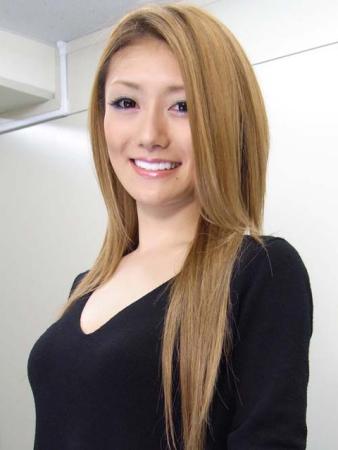 av女优混迹其中如龙新作舞娘票选16进10