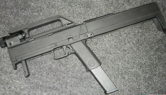 可折叠式冲锋枪fmg9是一款由美国magpul工业公司研制的可折式冲锋枪