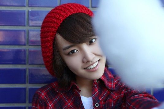 韩国女歌手younha